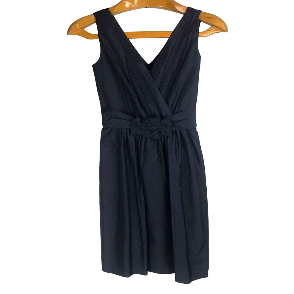 White House Black Market Black Fit & Flare Dress Bow Sleeveless V-neck Size 0